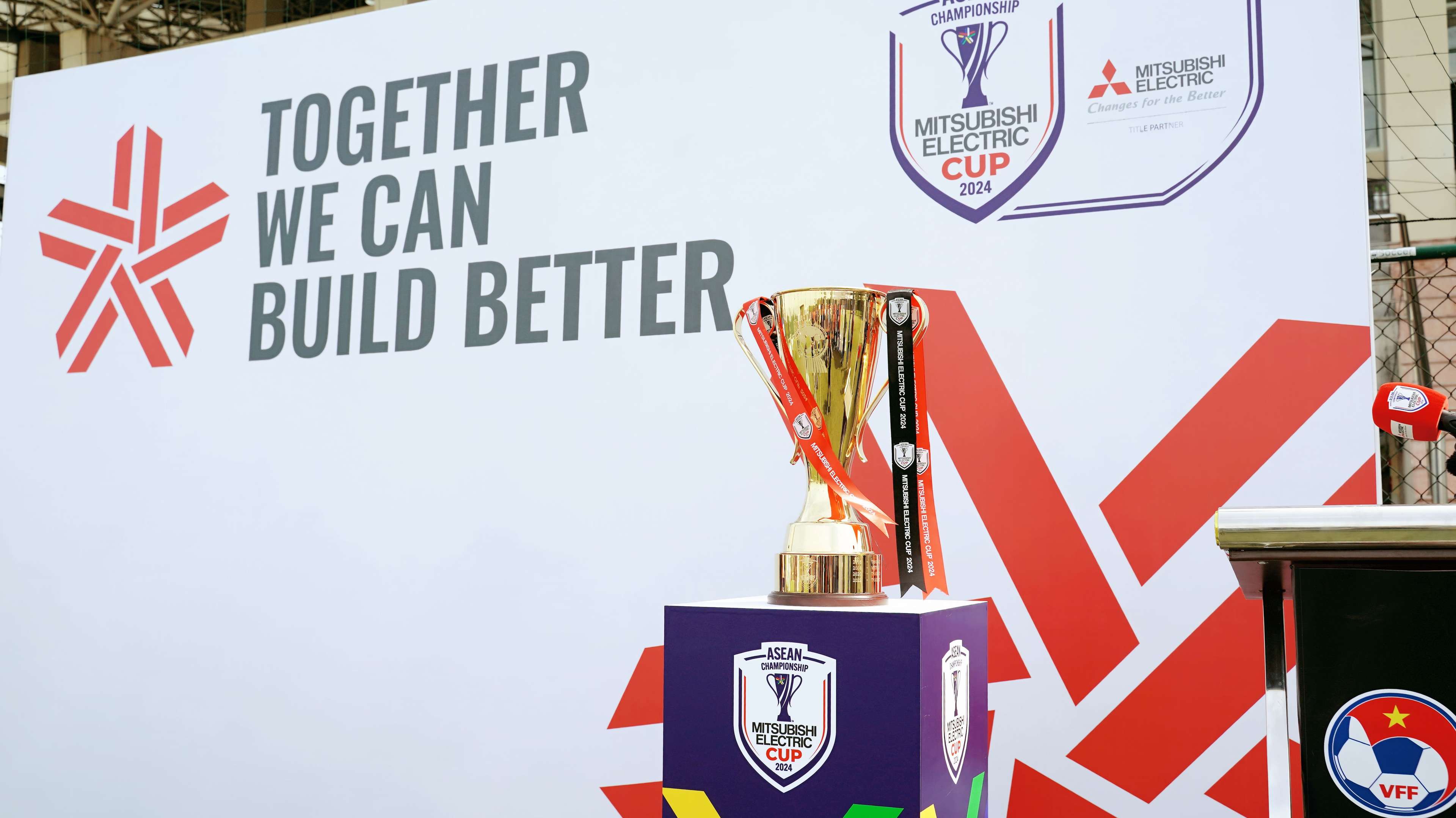 阿森纳计划续约又能踢球又能当助教的若日尼奥