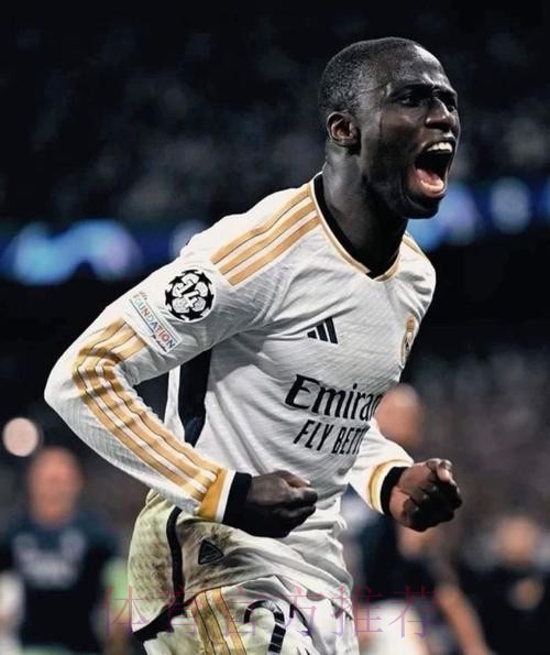 改变想法! 马卡:皇马打算和左后卫门迪续约 改变想法! 马卡:皇马打算和左后卫门迪续约